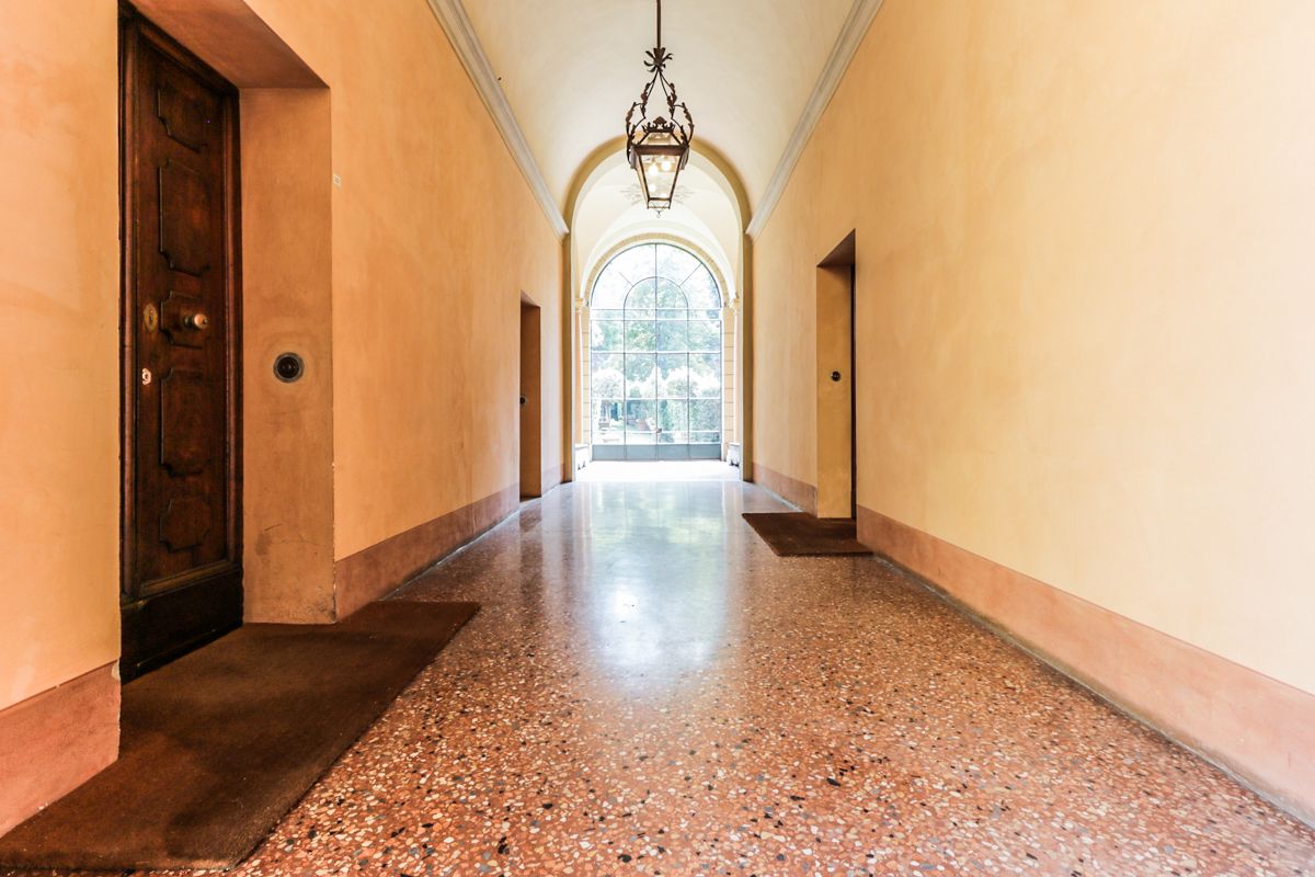 Via Santo Stefano,Centro Sud,6 Rooms Rooms,Residenziale,1300